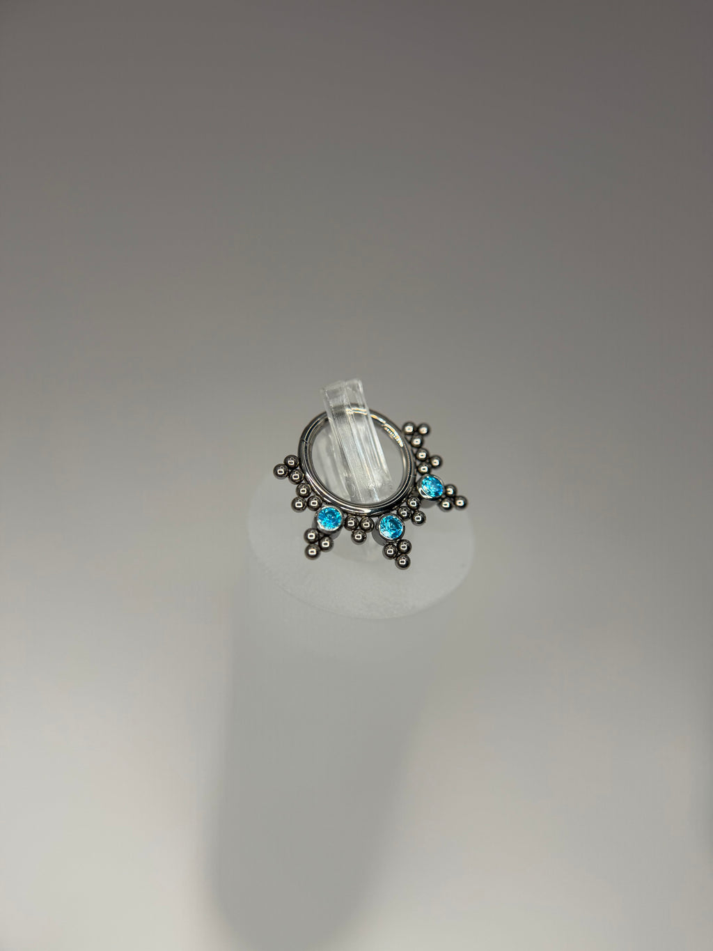 Argola clicker segmento indiano azul