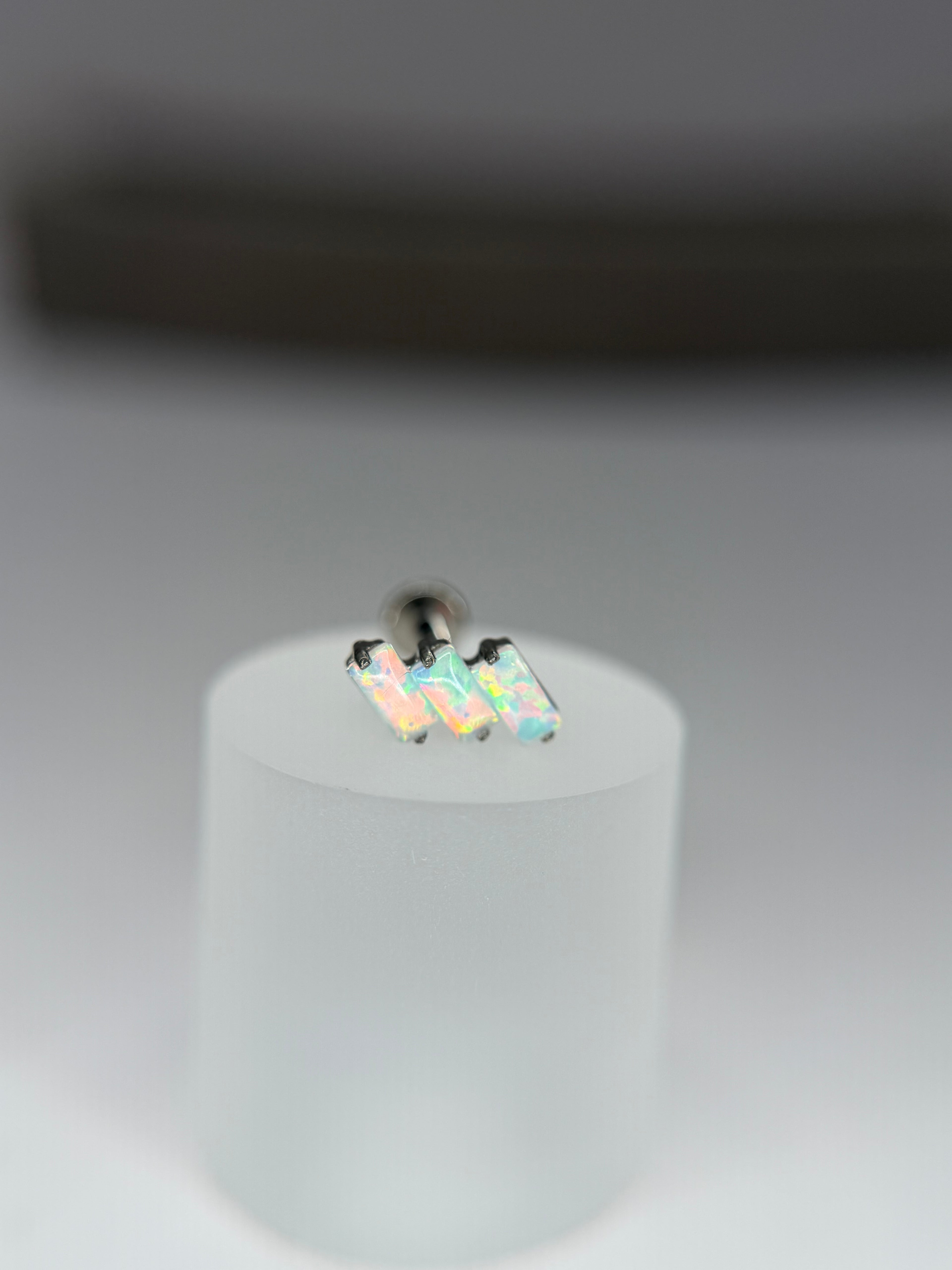 Labret Titanio cluster  Aurora Pearl