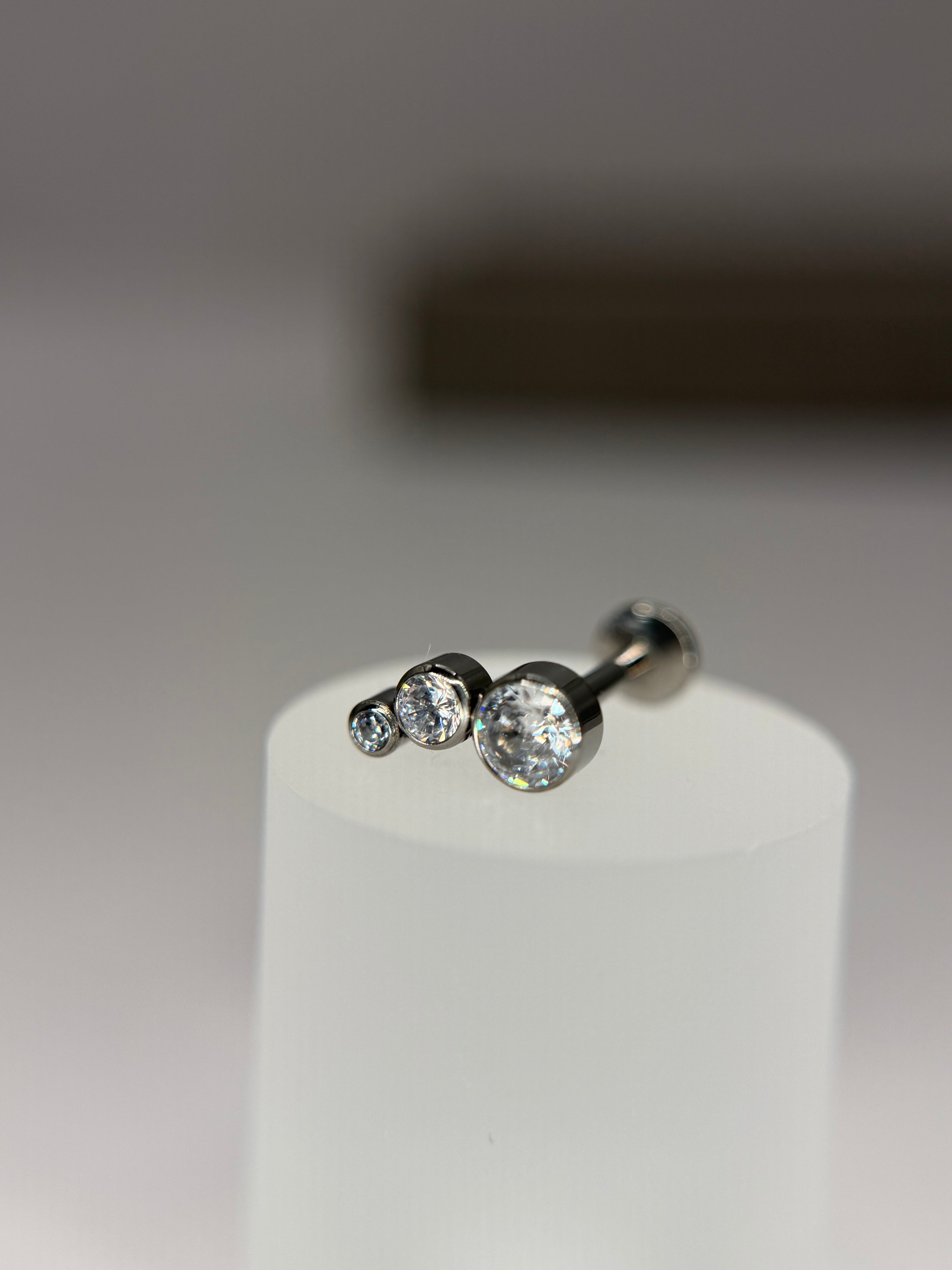 Labret Titanio Cluster trio p/m/g