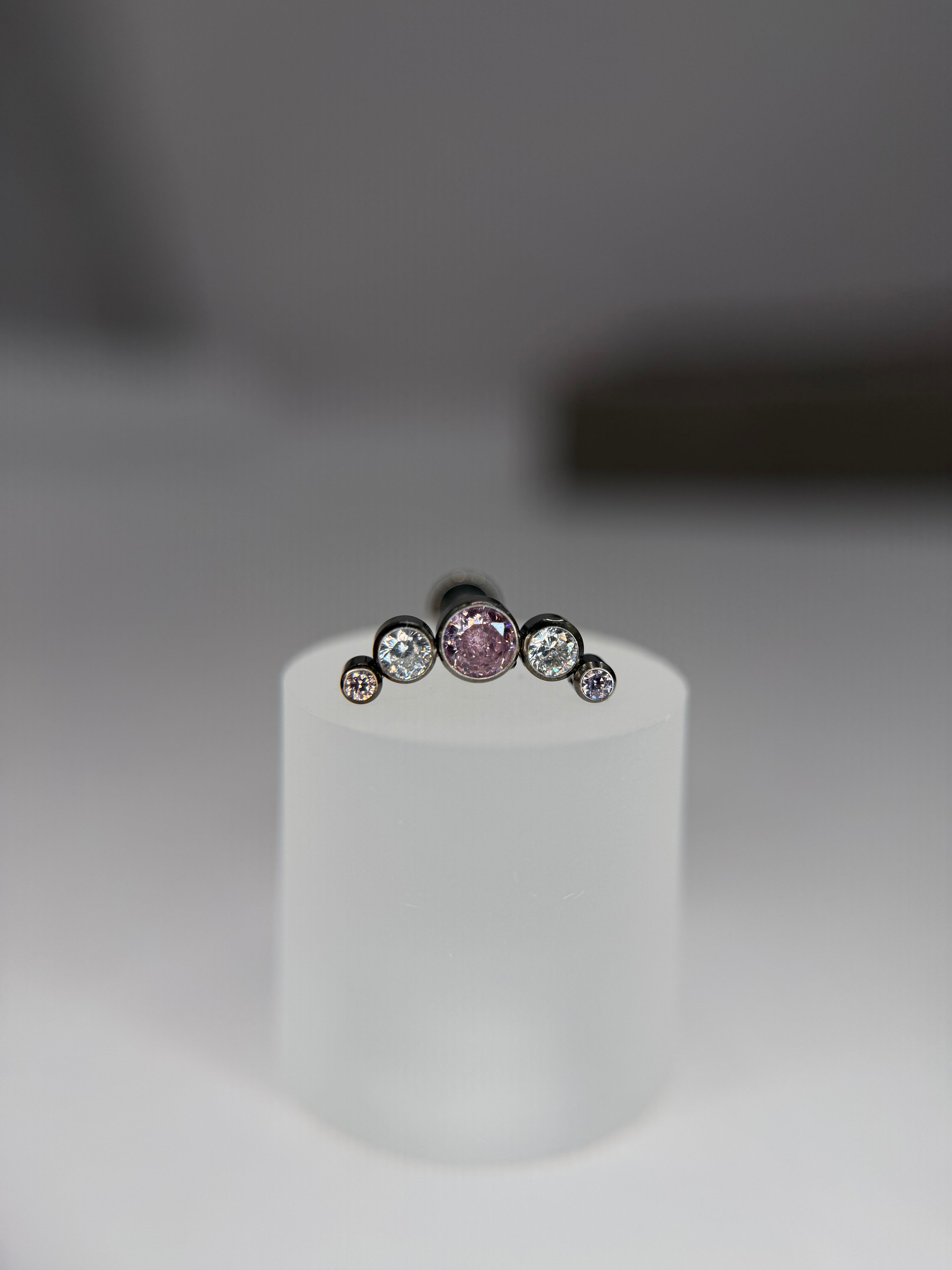 Labret Titanio cluster rose