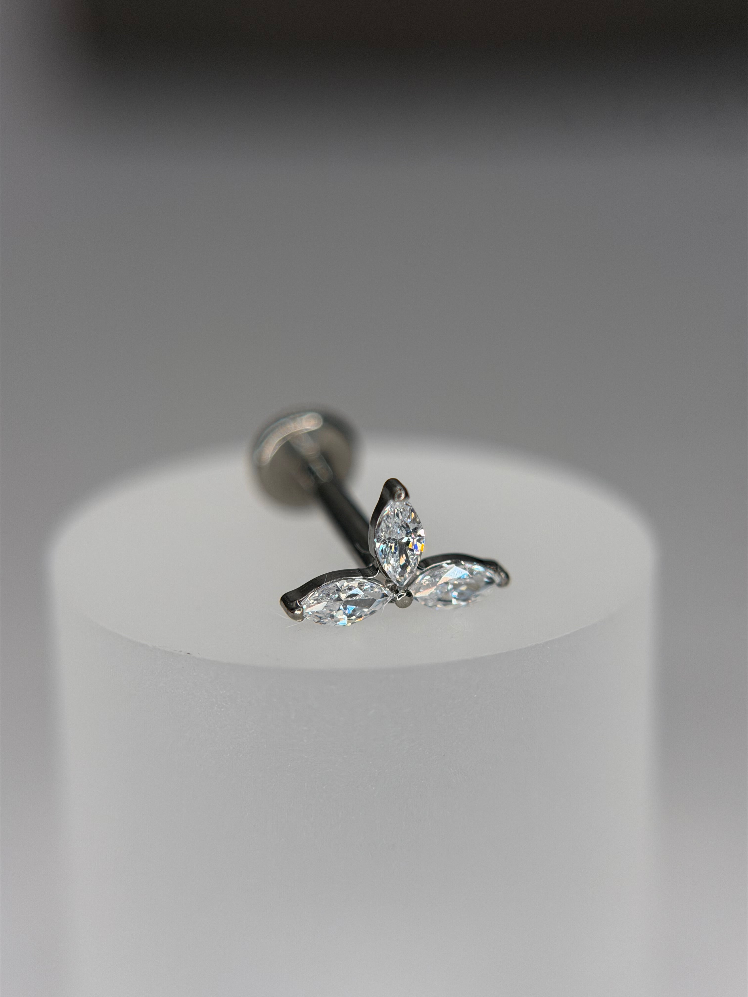 Labret Titanio Trio cristal
