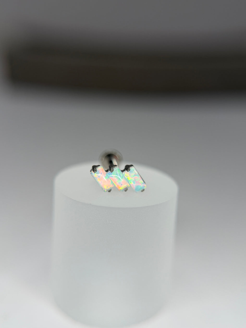 Labret Titanio cluster  Aurora Pearl