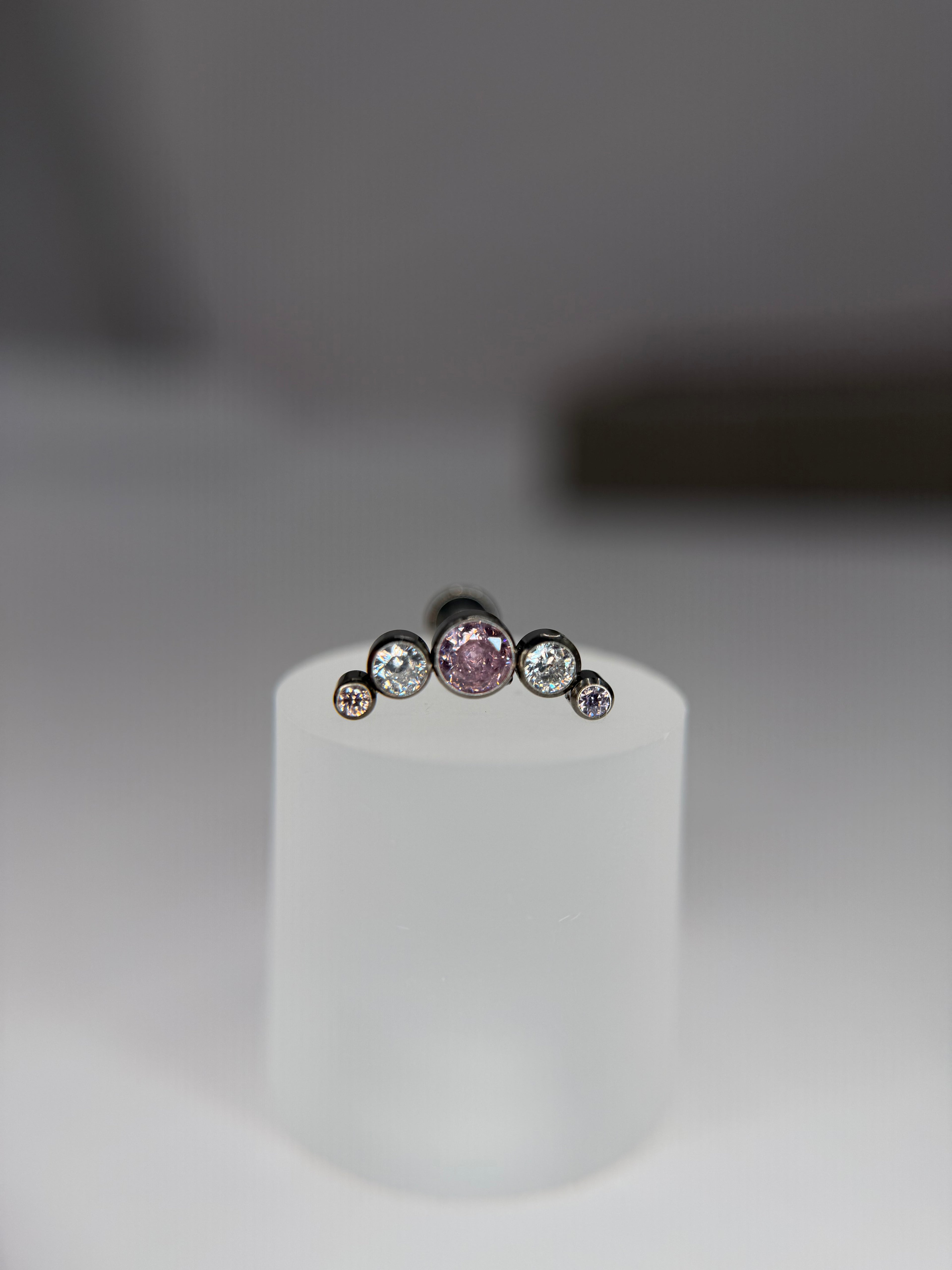 Labret Titanio cluster rose
